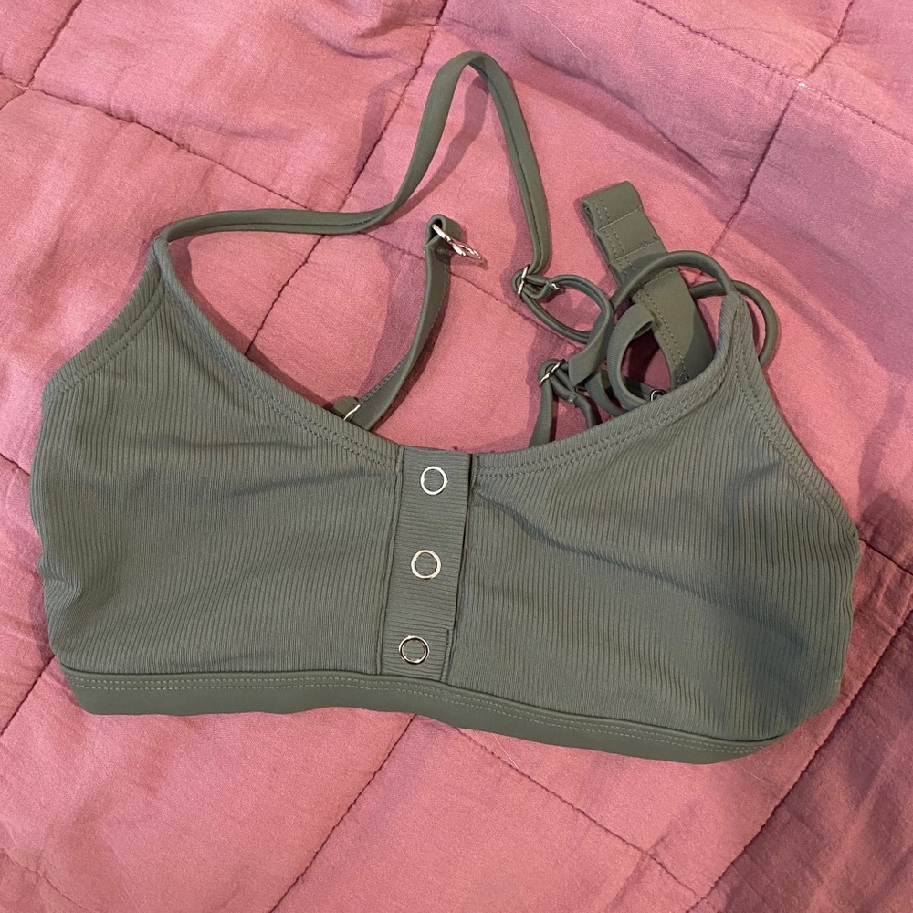 Ribbed bikini top 💚